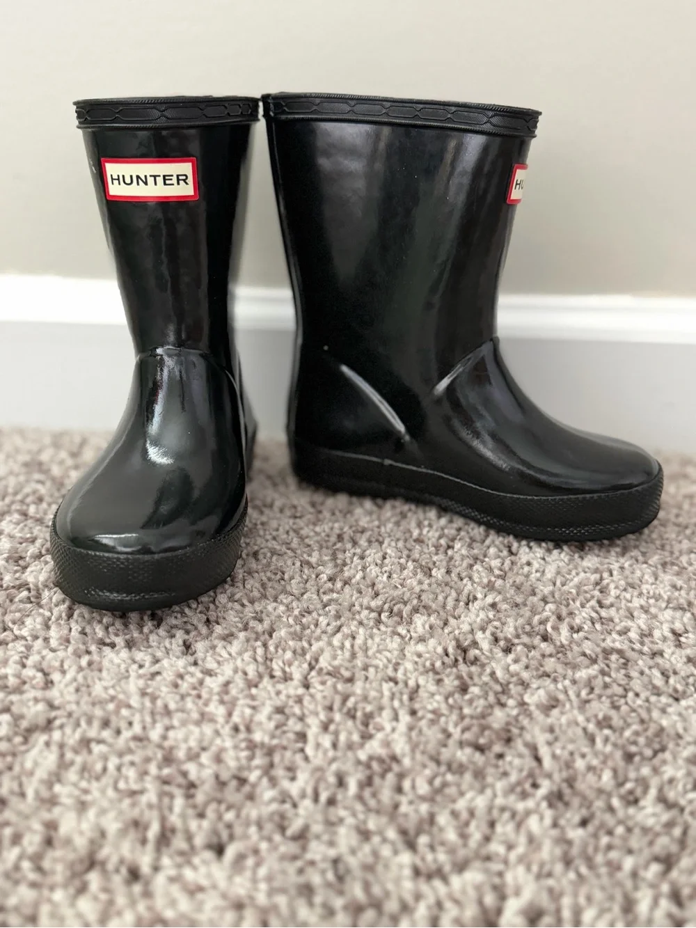 Hunter Kids Black Gloss Rain Boots with Logo